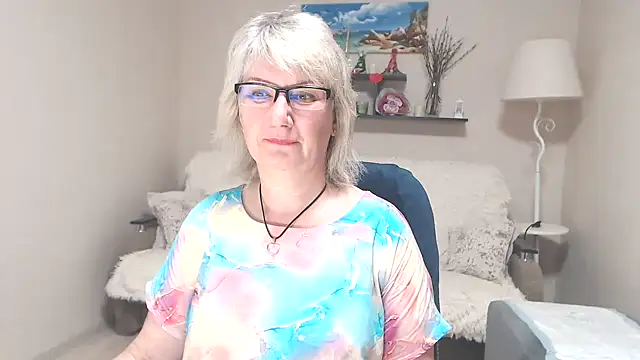 FleurMays online show from 11, 6, 2026