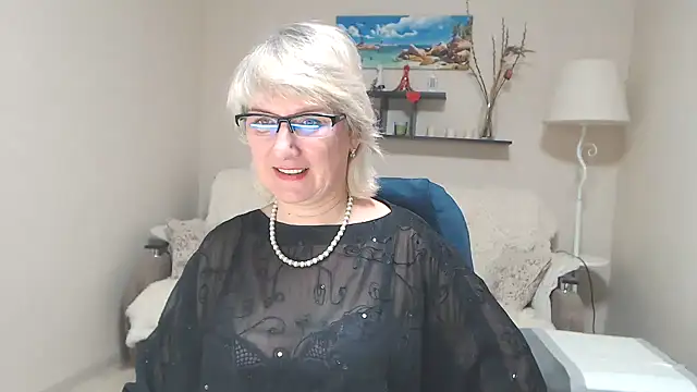 FleurMays online show from 25, 2, 2025