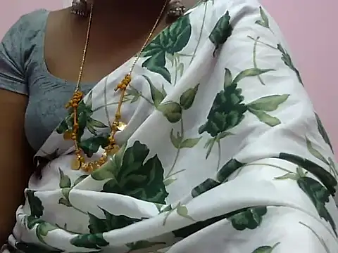 Snapshot of Hot_akshara chatting on 15, 4, 2026 Hot akshara online show from 15, 4, 2026