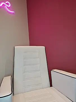 Lydie off online show from 24, 10, 2025