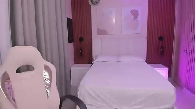 Leah Sweetie online show from 26, 9, 2025