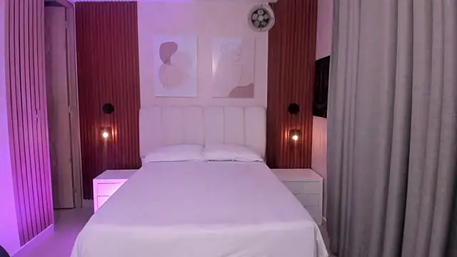 Leah Sweetie online show from 3, 11, 2025