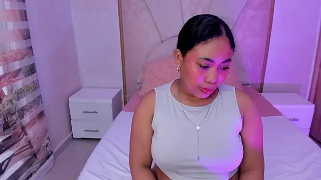 Leah Sweetie online show from 1, 3, 2025