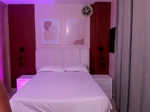 Leah Sweetie online show from 20, 10, 2025