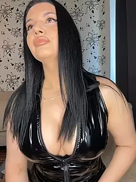 Nefera De Nile online show from 25, 2, 2026