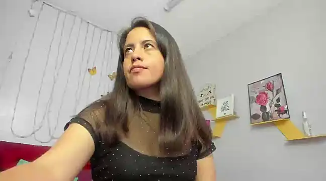 kathina giraldo online show from 8, 2, 2025