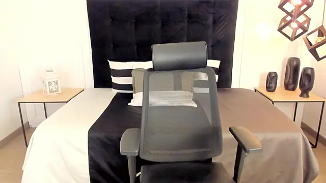 SofiaG  online show from 6, 2, 2026