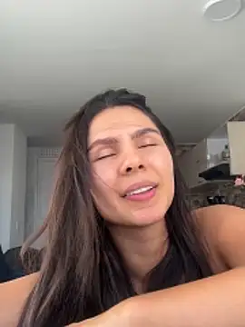 Snapshot of SofiaG_ chatting on 13, 10, 2025 SofiaG online show from 13, 10, 2025