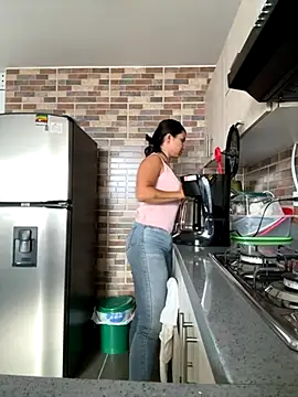 Snapshot of SofiaG_ chatting on 17, 10, 2025 SofiaG online show from 17, 10, 2025