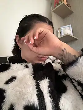 Snapshot of SofiaG_ chatting on 3, 11, 2025 SofiaG online show from 3, 11, 2025