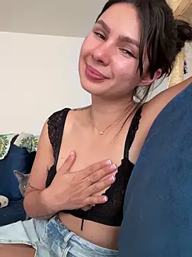 SofiaG  online show from 6, 2, 2025
