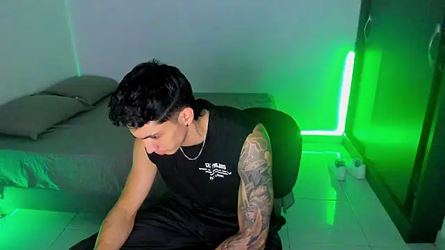 OliverBennet online show from 18, 2, 2025