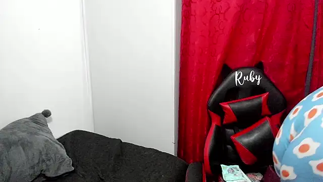 RubyPirsso18 online show from 12, 11, 2025