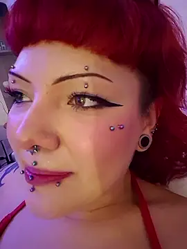 Snapshot of Sarah-Stoner chatting on 17, 6, 2026 Sarah-Stoner online show from 17, 6, 2026