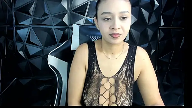 HelueHorny13 online show from 13, 10, 2025