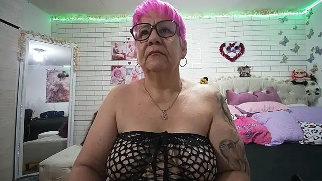 maturehot 65 online show from 5, 6, 2026