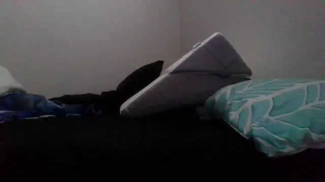 Snapshot of cinnaminnie chatting on 19, 11, 2025 cinnaminnie online show from 19, 11, 2025