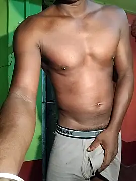 Hunter boy9 online show from 11, 4, 2026