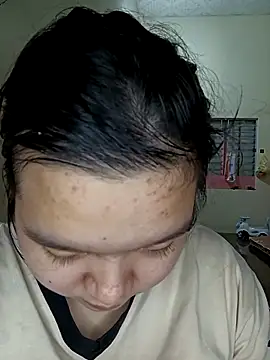 Snapshot of Thomgdee chatting on 27, 10, 2025 Thomgdee online show from 27, 10, 2025