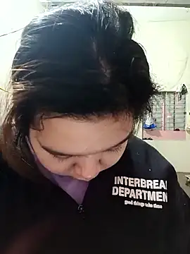 Snapshot of Thomgdee chatting on 25, 11, 2025 Thomgdee online show from 25, 11, 2025