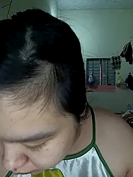 Snapshot of Thomgdee chatting on 27, 11, 2025 Thomgdee online show from 27, 11, 2025