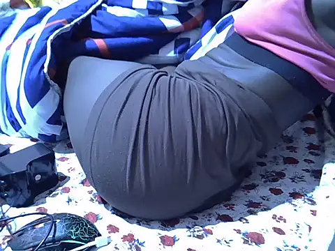 Just Karu online show from 6, 11, 2025