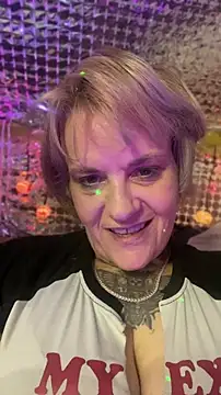 Snapshot of Hunniebunnie78 chatting on 28, 6, 2026 Hunniebunnie78 online show from 28, 6, 2026