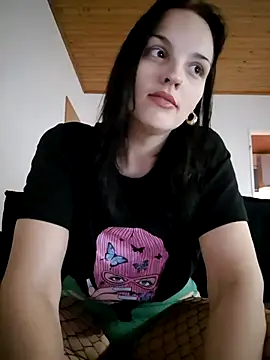 Jujuicy 97 online show from 28, 1, 2025