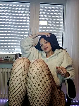 Jujuicy 97 online show from 26, 2, 2025