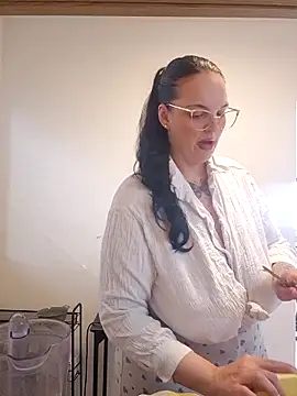 Jujuicy 97 online show from 31, 3, 2026