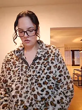 Jujuicy 97 online show from 8, 2, 2026