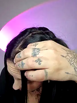 Jujuicy 97 online show from 6, 3, 2026