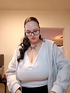 Jujuicy 97 online show from 21, 3, 2026