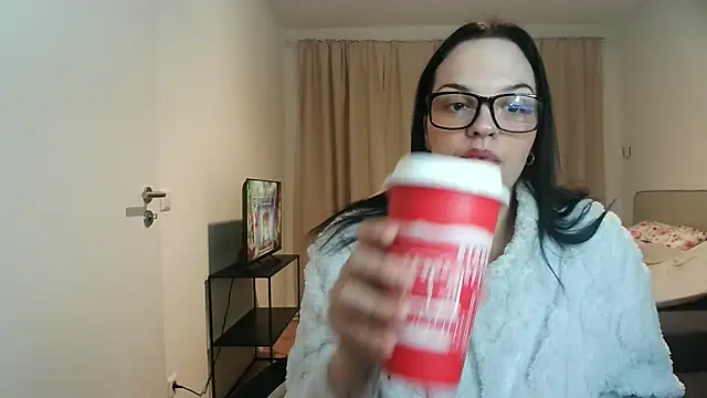 Snapshot of Jujuicy_97 chatting on 18, 11, 2025 Jujuicy 97 online show from 18, 11, 2025