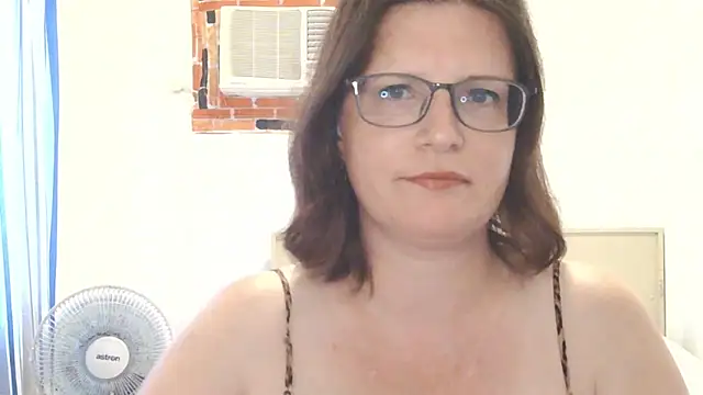 CrimsonMistress online show from 28, 3, 2026