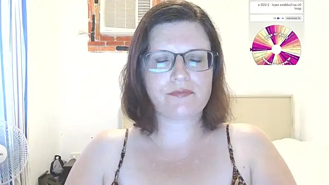 CrimsonMistress online show from 11, 1, 2026