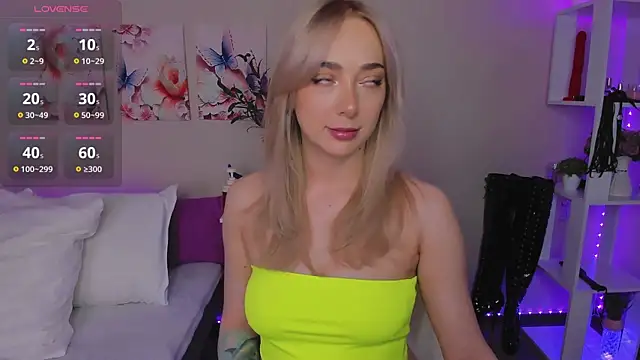 MissLisaX online show from 18, 4, 2026