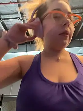 brooklynivy online show from 29, 10, 2025