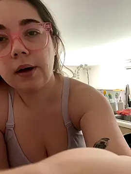 brooklynivy online show from 14, 10, 2025