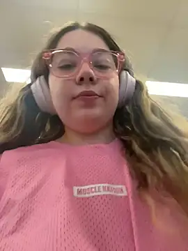 brooklynivy online show from 18, 11, 2025