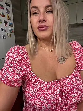 Cute Hot Alice online show from 11, 7, 2026