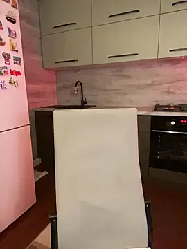 Cute Hot Alice online show from 16, 4, 2026