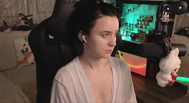 KiraLiLime online show from 8, 1, 2026