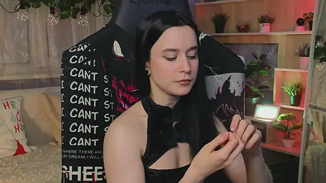 KiraLiLime online show from 7, 3, 2025