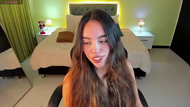  Charlotte evans 1 online show from 18, 12, 2025