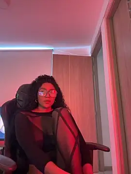 Snapshot of Jessie-pradoo chatting on 2, 11, 2025 Jessie-pradoo online show from 2, 11, 2025