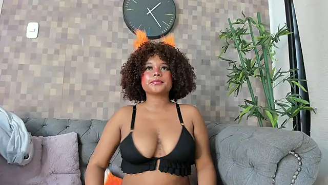 nataly velez online show from 31, 10, 2025