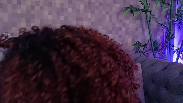 nataly velez online show from 24, 11, 2025