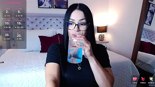 Snapshot of sarascottt chatting on 13, 2, 2025 sarascottt online show from 13, 2, 2025