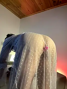 Snapshot of paula_perez09 chatting on 4, 10, 2025 paula perez09 online show from 4, 10, 2025